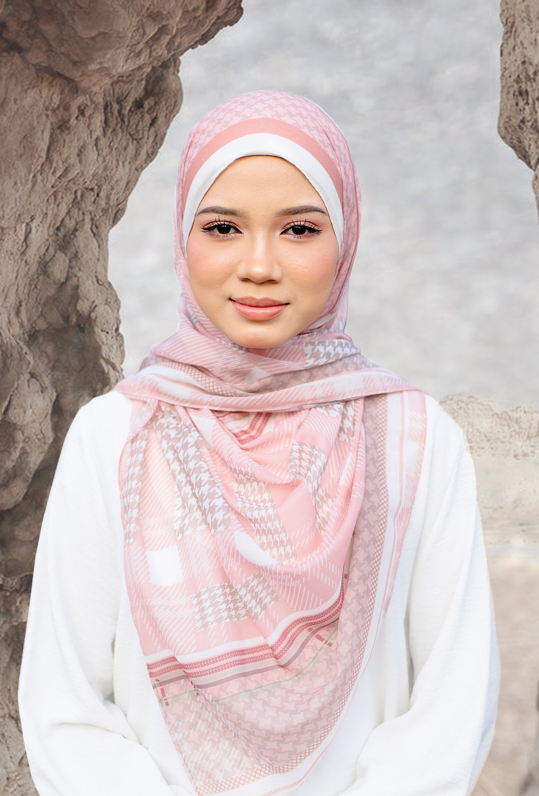 [NEW] Qadira Shawl in Pink