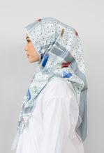 Load image into Gallery viewer, Bali - Ampupu Tri Scarf

