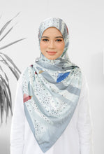 Load image into Gallery viewer, Bali - Ampupu (Shawl)
