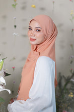 Load image into Gallery viewer, Lily Tri-Chiffon in Apricot
