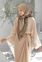 Load image into Gallery viewer, Kurung Dahlia - Tan
