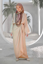 Load image into Gallery viewer, Kurung Dahlia - Tan
