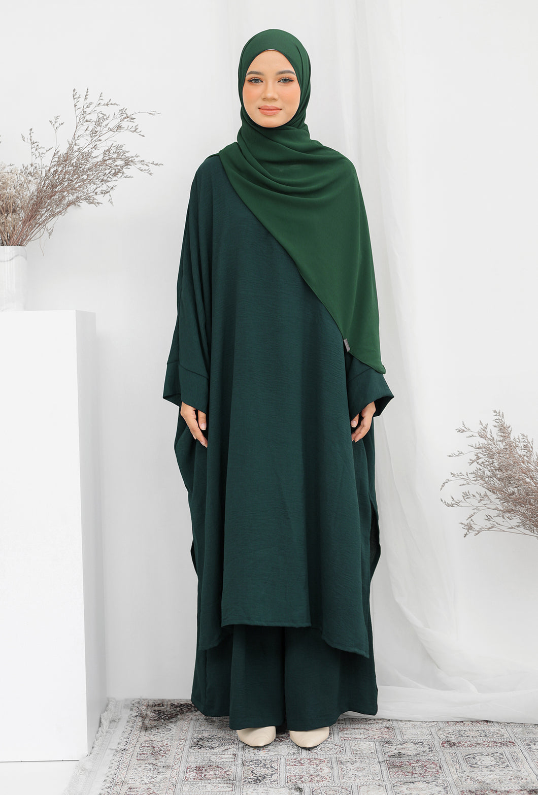 Serene II - Emerald Green