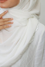 Load image into Gallery viewer, Lush (snood) Rosy- White
