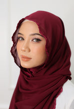 Load image into Gallery viewer, Lush (snood) Rosy - Maroon
