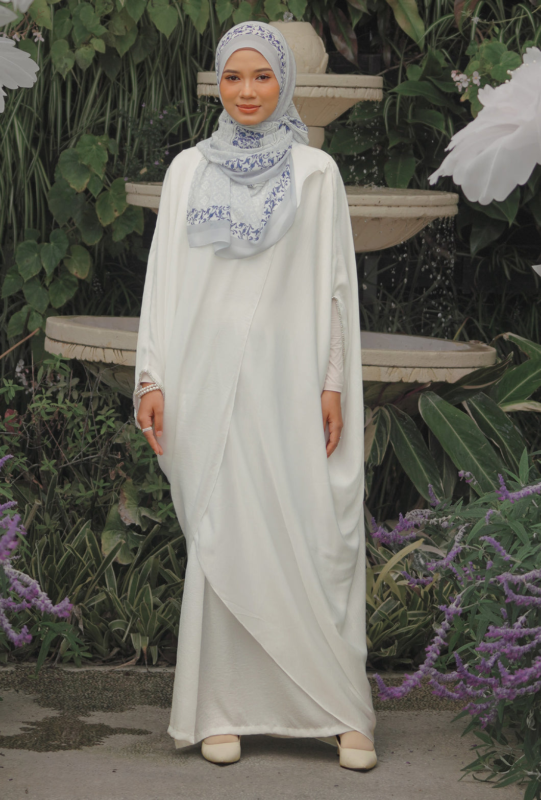 Kaftan Arissa in White with or without beads