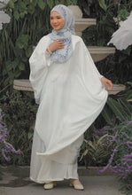 Load image into Gallery viewer, Kaftan Arissa in White
