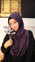 Load image into Gallery viewer, Lush (snood) Tulip - Dark Purple
