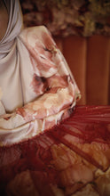 Load image into Gallery viewer, Shawl Love - Burgundy
