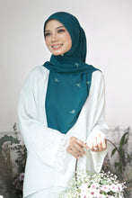 Load image into Gallery viewer, Lily Tri-Chiffon in Emerald Green (Display)
