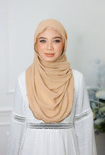 Load image into Gallery viewer, Lush (snood) Rosy - Sand
