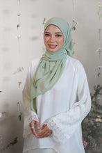 Load image into Gallery viewer, Lily Tri-Chiffon in Pastel Green (Display)

