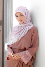 Load image into Gallery viewer, Kurung Dahlia - Salmon Pink
