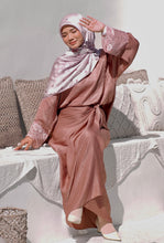 Load image into Gallery viewer, Kurung Dahlia - Salmon Pink
