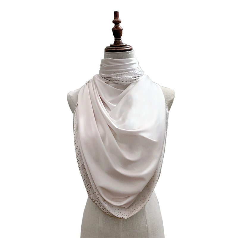 Lush (snood) Stellar - Snow White