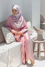 Load image into Gallery viewer, Kurung Dahlia - Soft Pink
