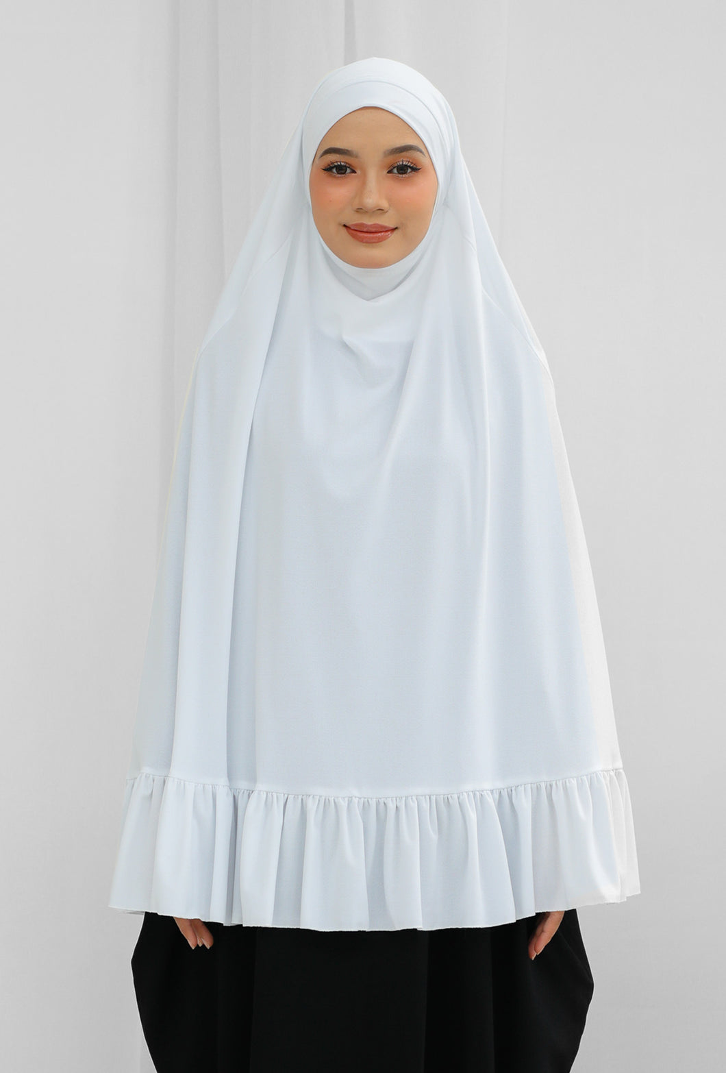 Khimar Tasneem - White